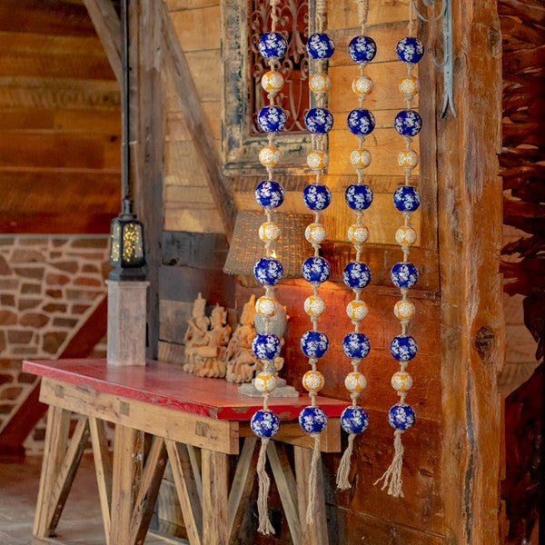 PORCELAIN BALL GARLAND