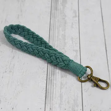 BOHO MACRAME KEYCHAIN
